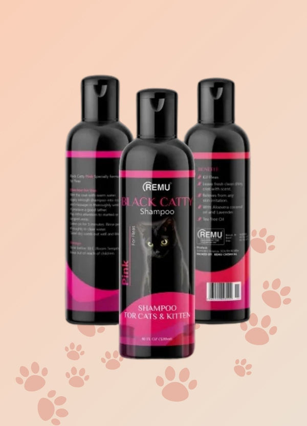 Remu - Black Catty Shampoo 320Ml - Pink